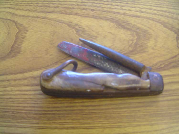A pocket knife which was used during the First World War